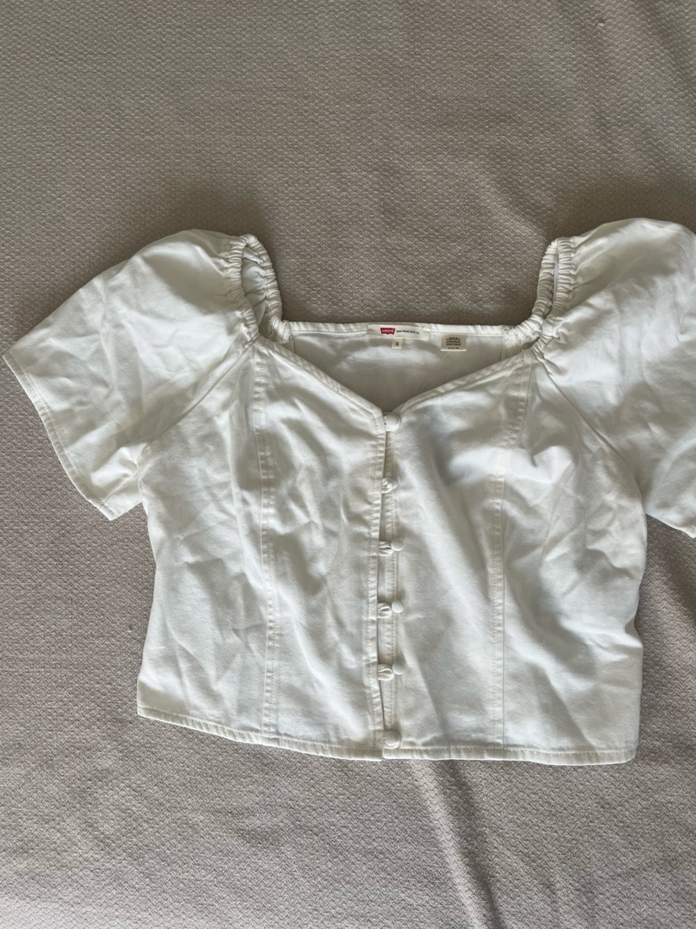 Levi's White Puff Sleeve Button-Front Cropped Top